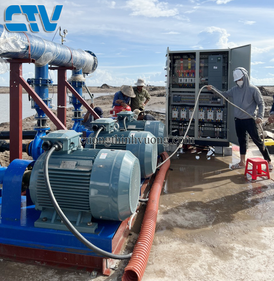 Lắp ráp tủ điện biến tần điều khiển cụm máy bơm tăng áp 75Kw